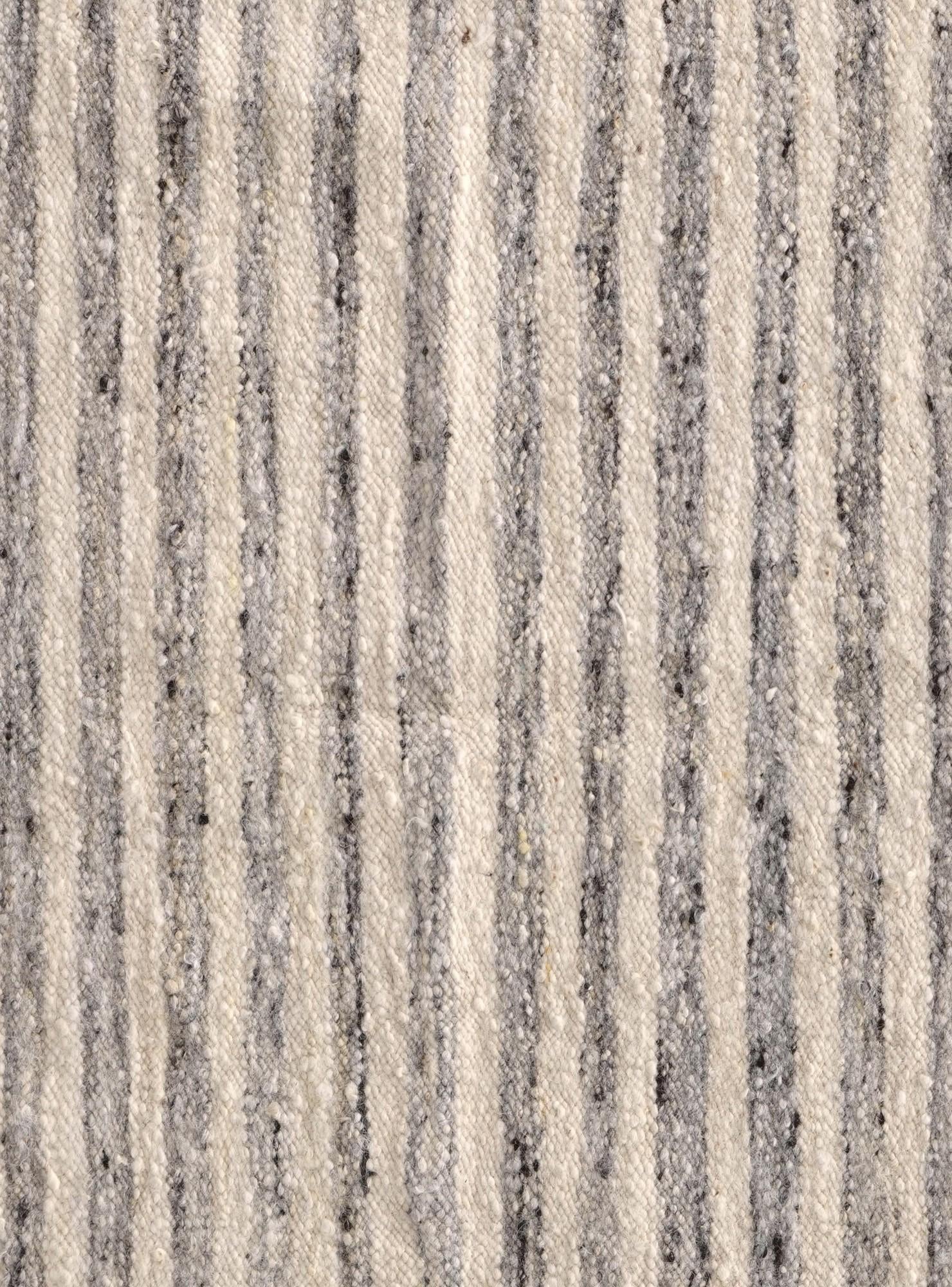 4' 11 x 6' 7 Hand Knotted Moroccan Wool Rug