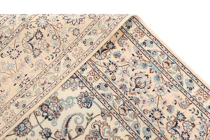Detail image of 6' 7 x 8' 10 Nain Rug