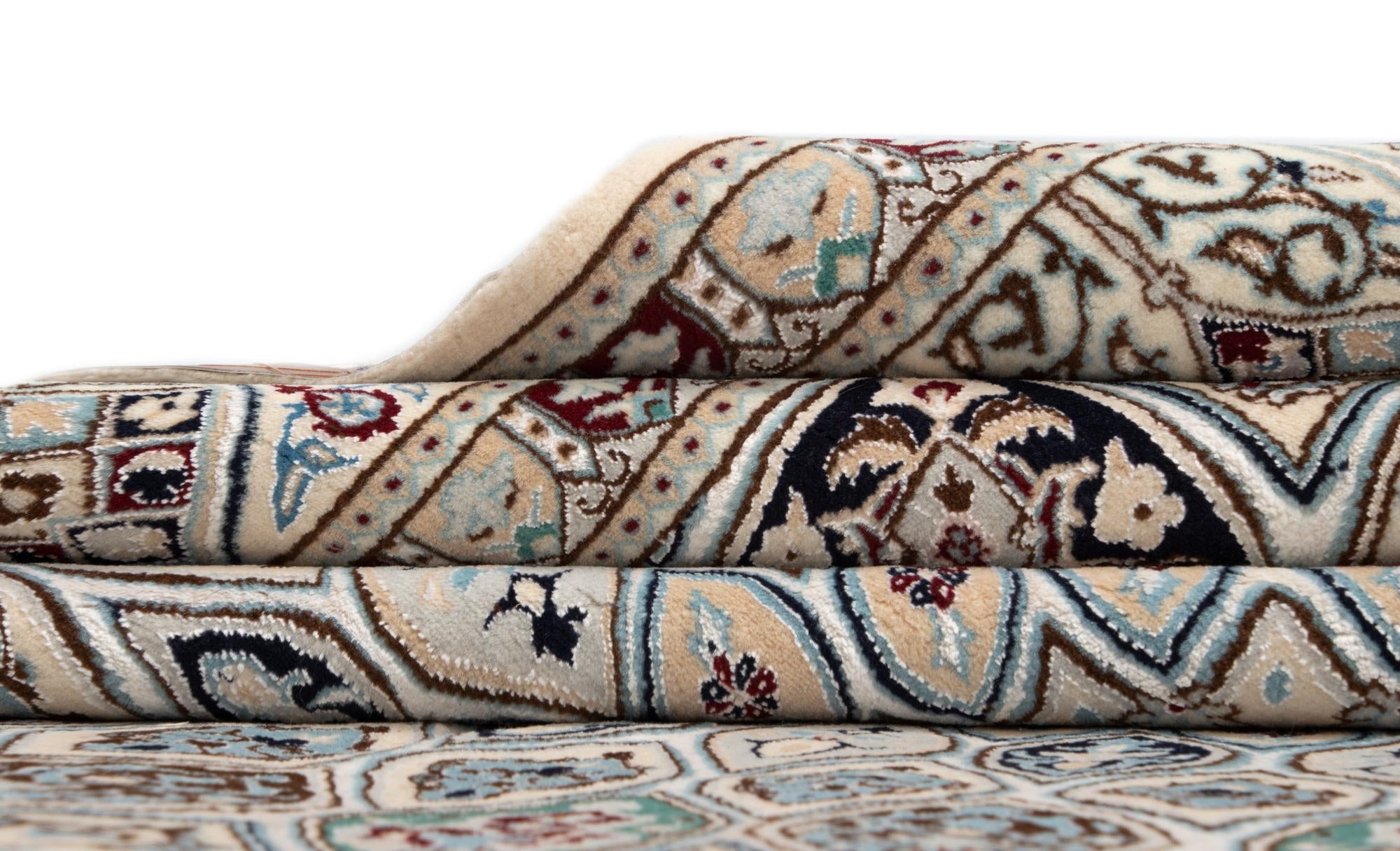 6' 7 x 10' Nain Rug