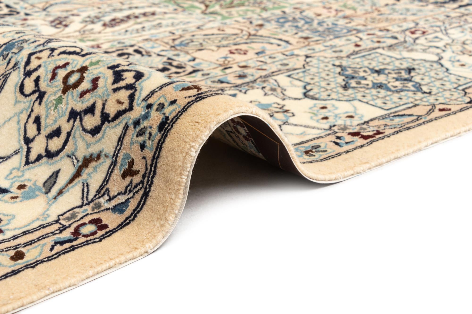 5' x 8' Nain Rug