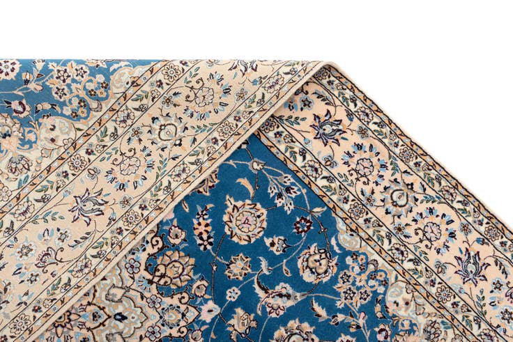 Detail image of 4' 10 x 7' 2 Nain Rug