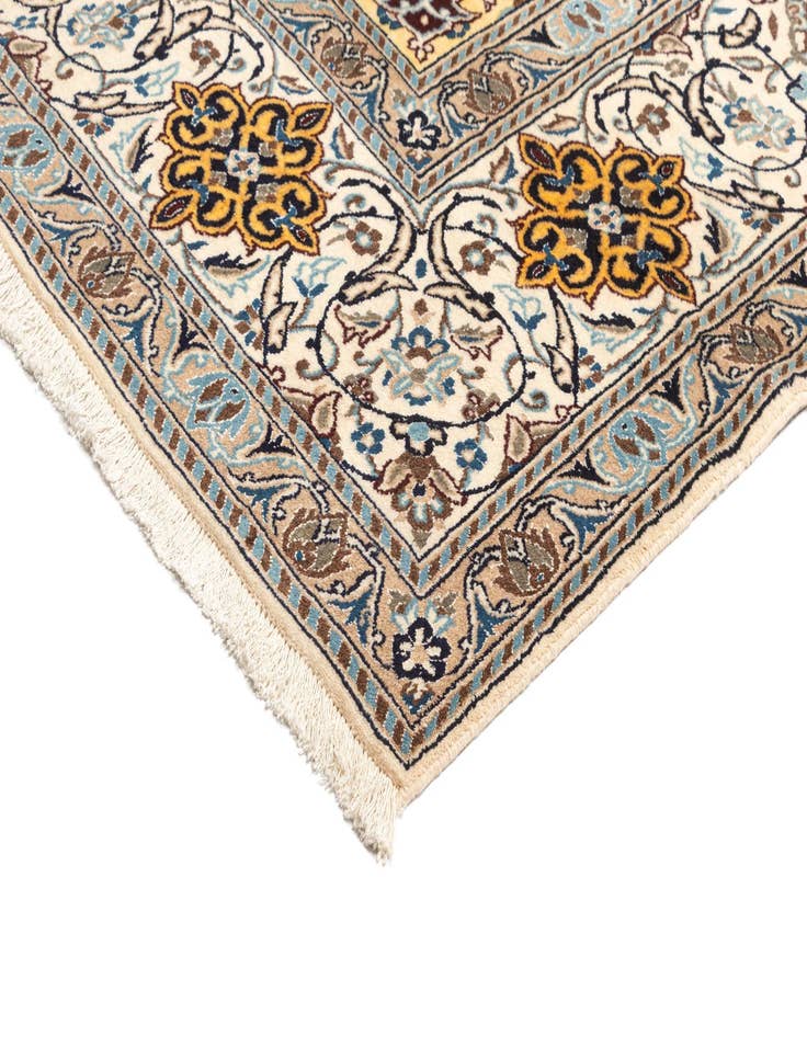 Detail image of 9' 6 x 12' 10 Nain Rug