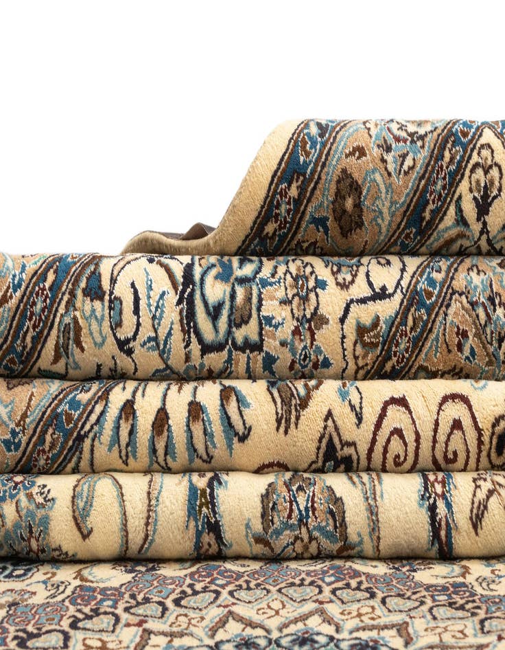 Detail image of 13' 1 x 15' 11 Nain Rug