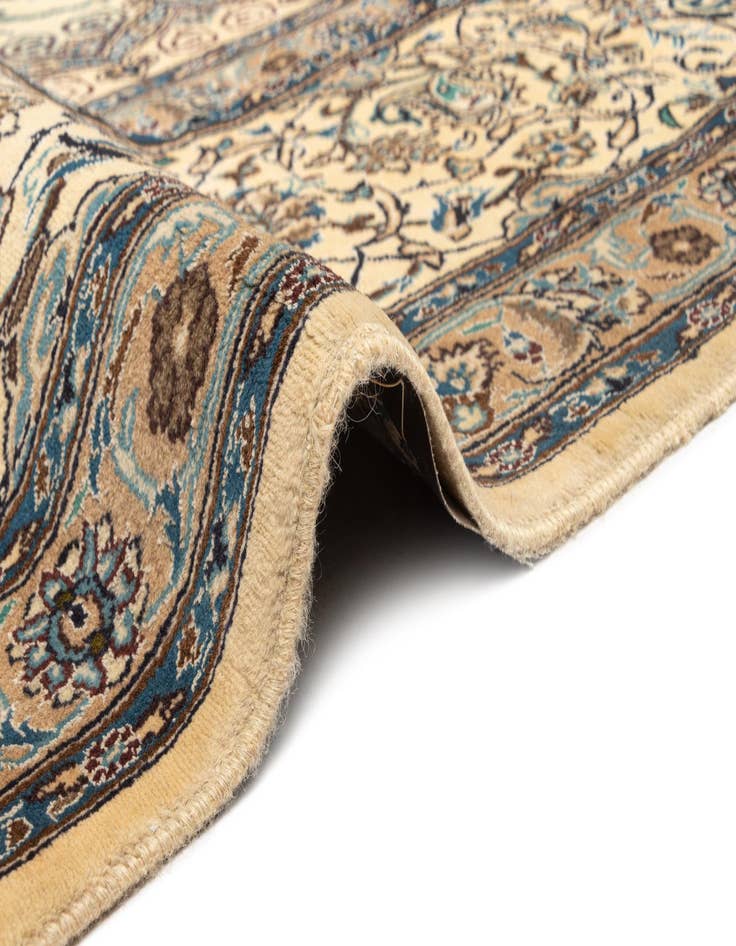 Detail image of 13' 1 x 15' 11 Nain Rug