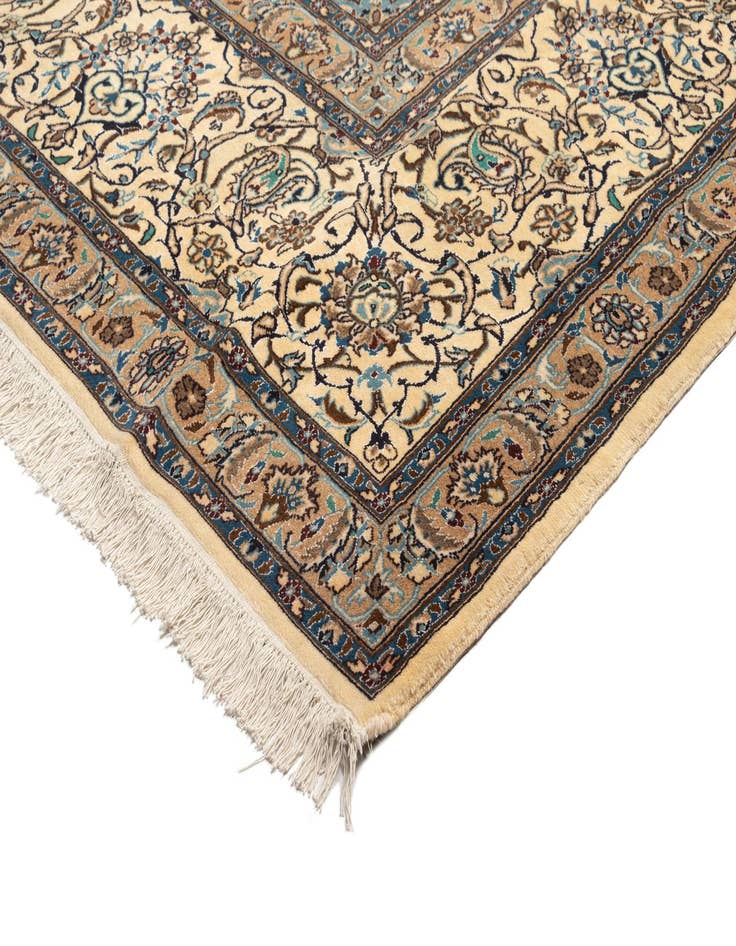 Detail image of 13' 1 x 15' 11 Nain Rug