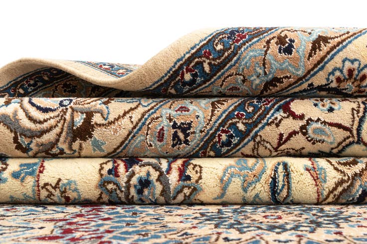 Detail image of 8' 4 x 12' Nain Rug