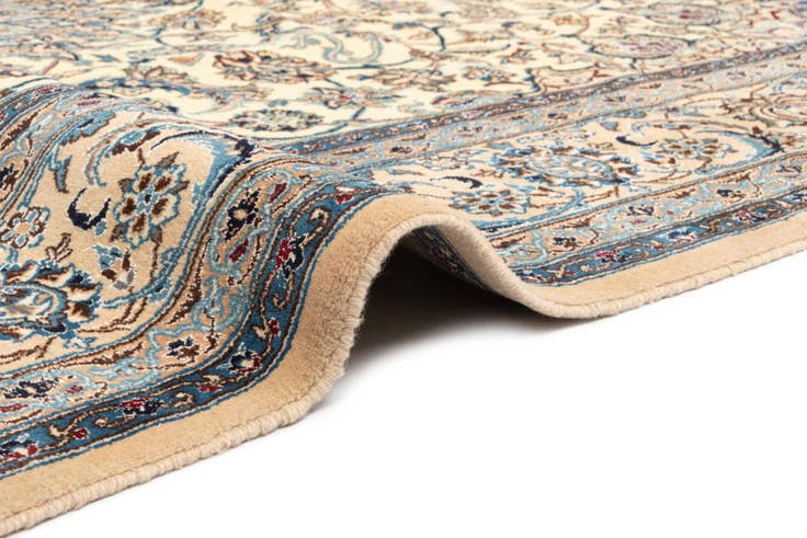 Detail image of 8' 4 x 12' Nain Rug