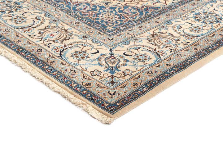 8' 4 x 12' Nain Rug