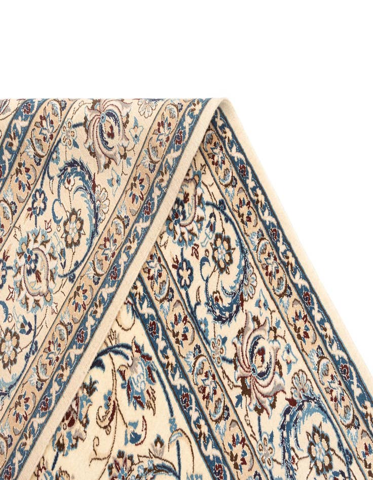 Detail image of 8' 7 x 12' 2 Nain Rug