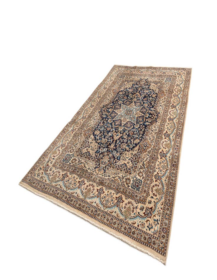 Detail image of 8' 2 x 11' 3 Nain Rug