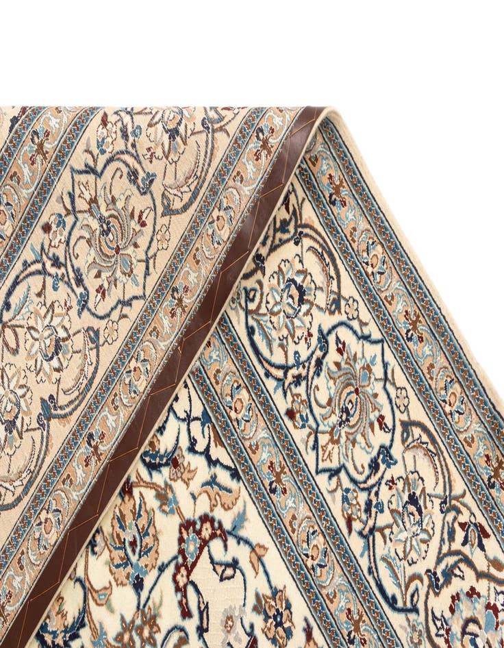 Detail image of 8' x 11' 9 Nain Rug