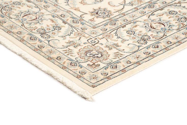 Detail image of 6' 5 x 9' 11 Nain Rug