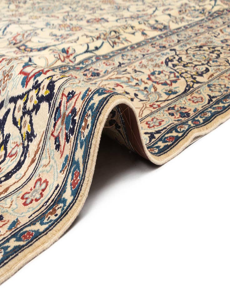 Detail image of 10' 2 x 13' 5 Nain Rug