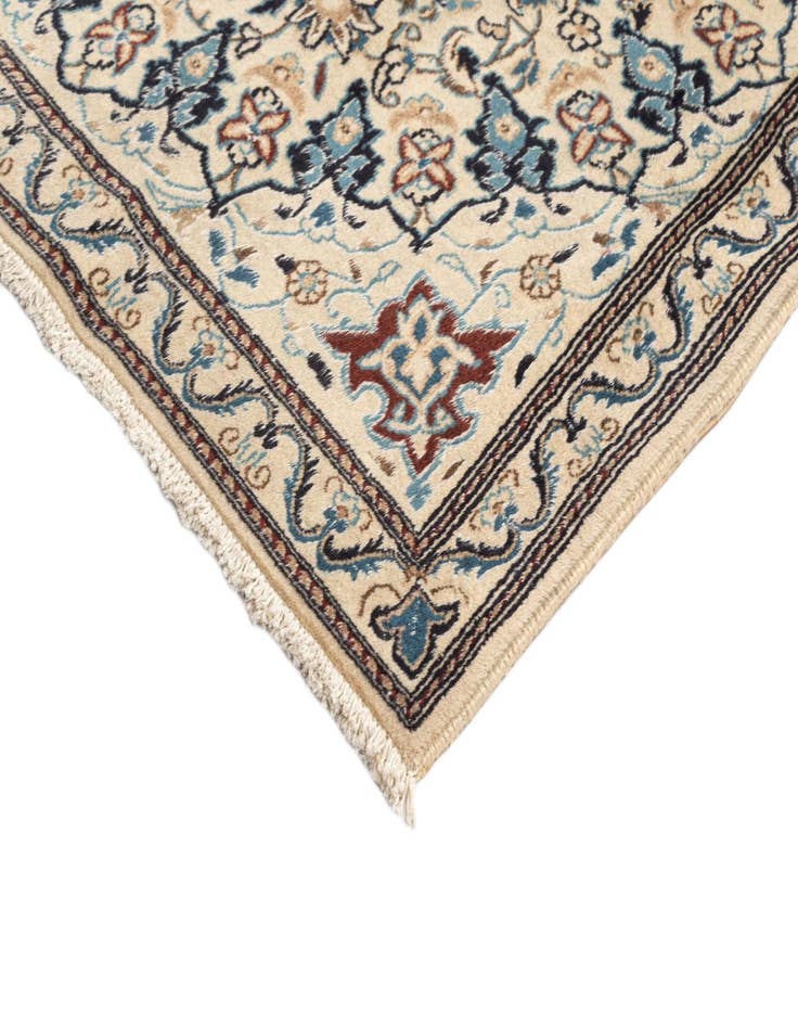 Detail image of 3' 10 x 6' 3 Nain Wool Rug