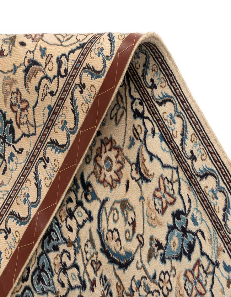 Detail image of 3' 10 x 6' 3 Nain Wool Rug
