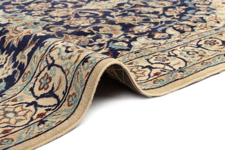4' 2 x 6' 9 Nain Rug