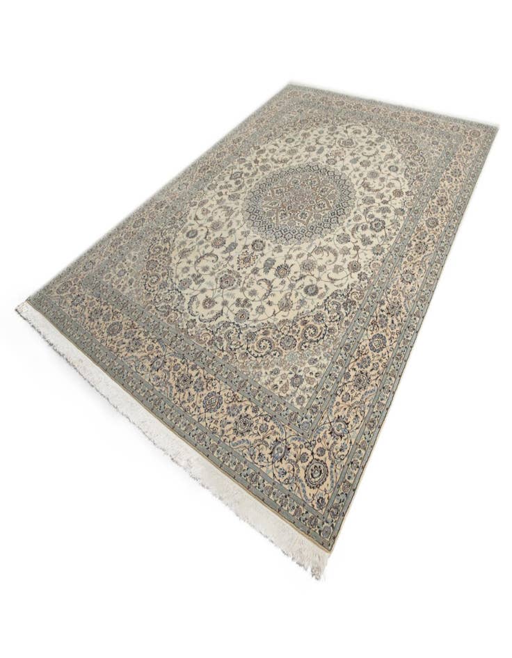 Detail image of 9' 6 x 12' 11 Nain Rug