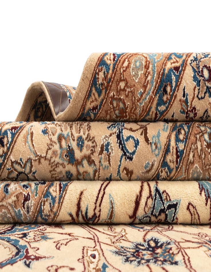 Detail image of 10' 3 x 14' 6 Nain Wool Rug