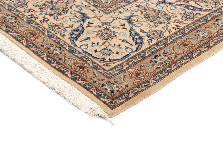 Detail image of 10' 3 x 14' 6 Nain Wool Rug