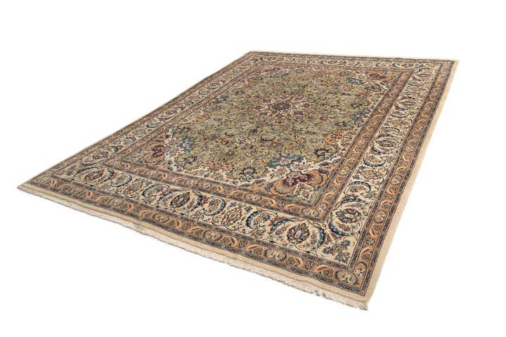 9' 7 x 13' Nain Wool Rug