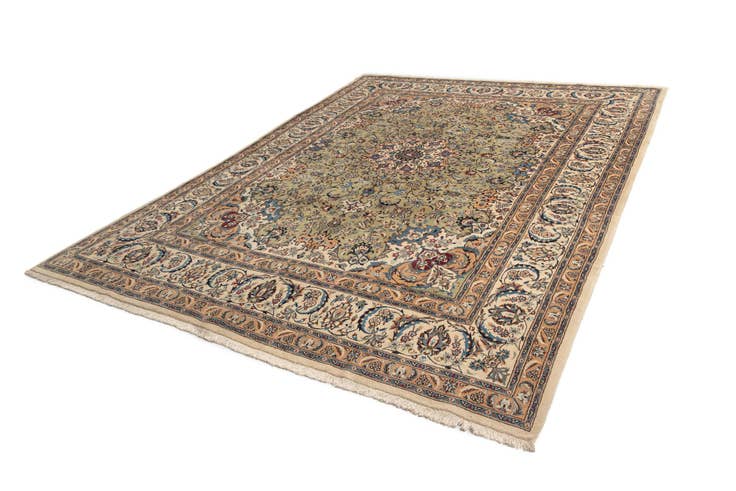 Detail image of 9' 7 x 13' Nain Wool Rug