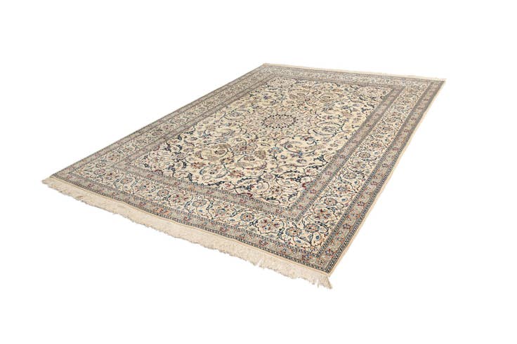 Detail image of 7' 11 x 11' 5 Nain Rug