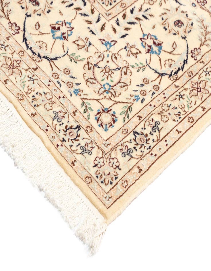 Detail image of 8' 3 x 11' 3 Nain Rug