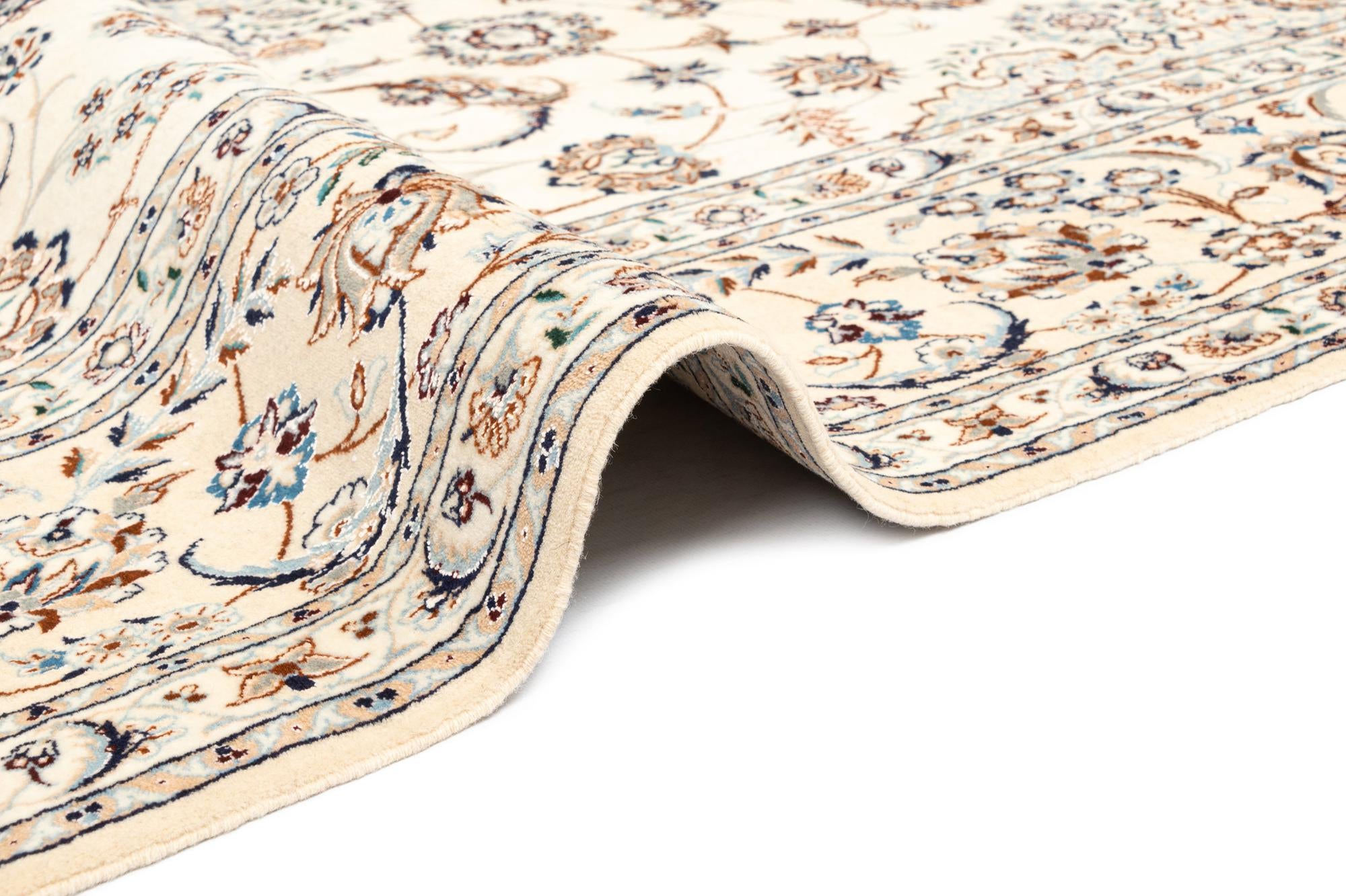 8' 2 x 11' 5 Nain Rug