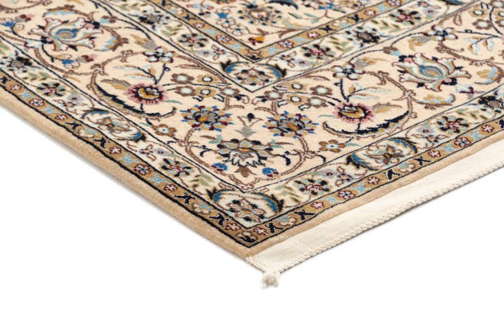 Detail image of 4' 2 x 7' 5 Nain Rug