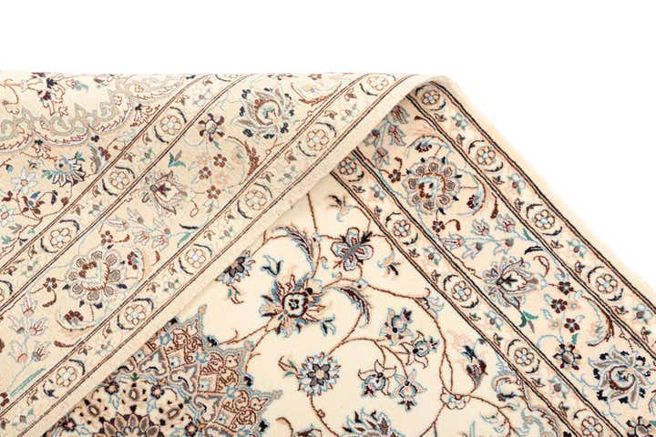 4' 2 x 6' 8 Nain Rug