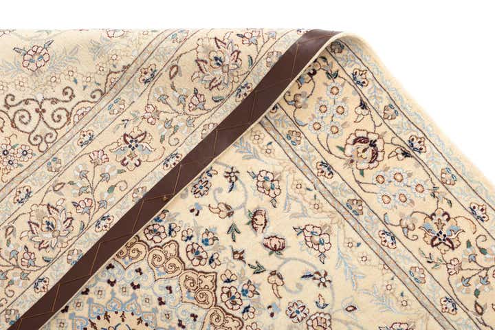 4' 2 x 6' 5 Nain Rug