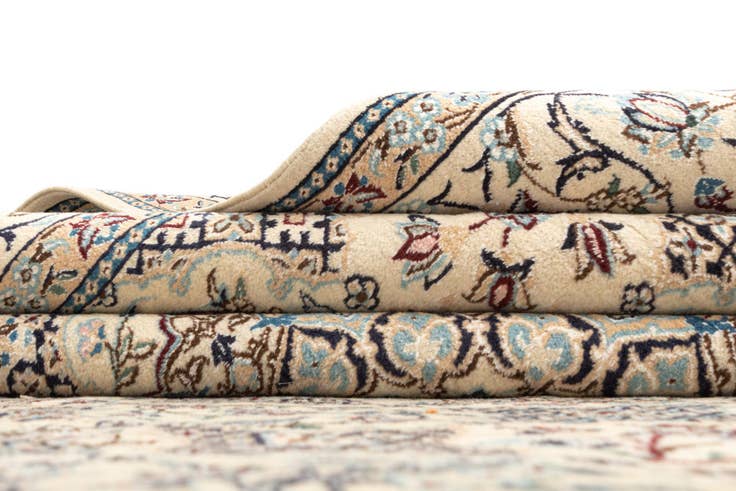 Detail image of 6' 9 x 9' 9 Nain Rug