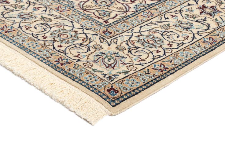 Detail image of 6' 9 x 9' 9 Nain Rug