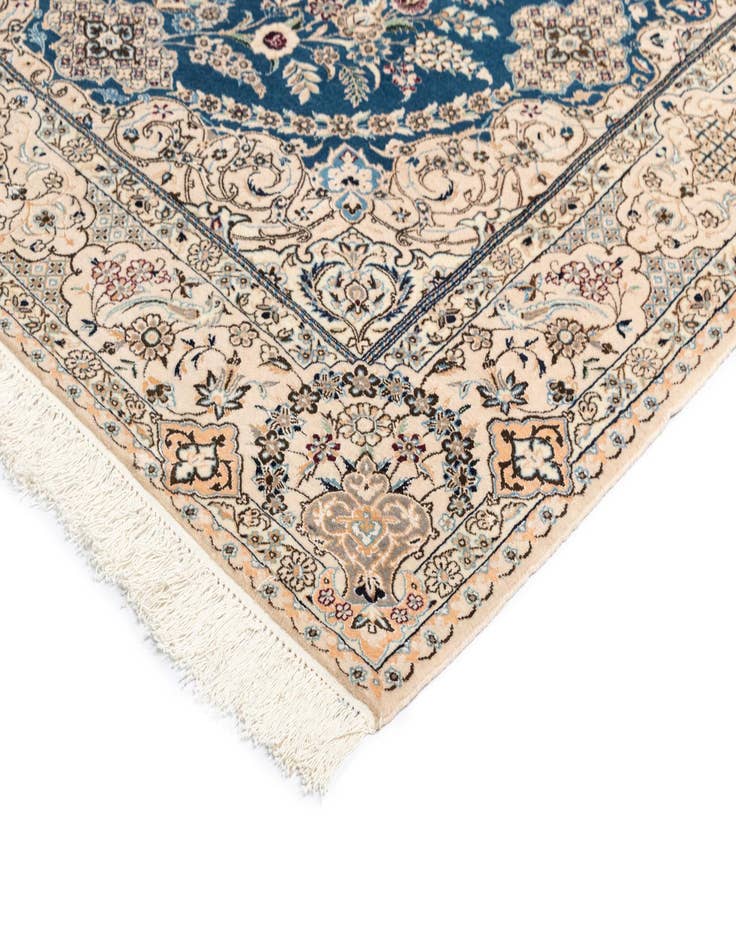 Detail image of 5' 2 x 7' 7 Nain Rug