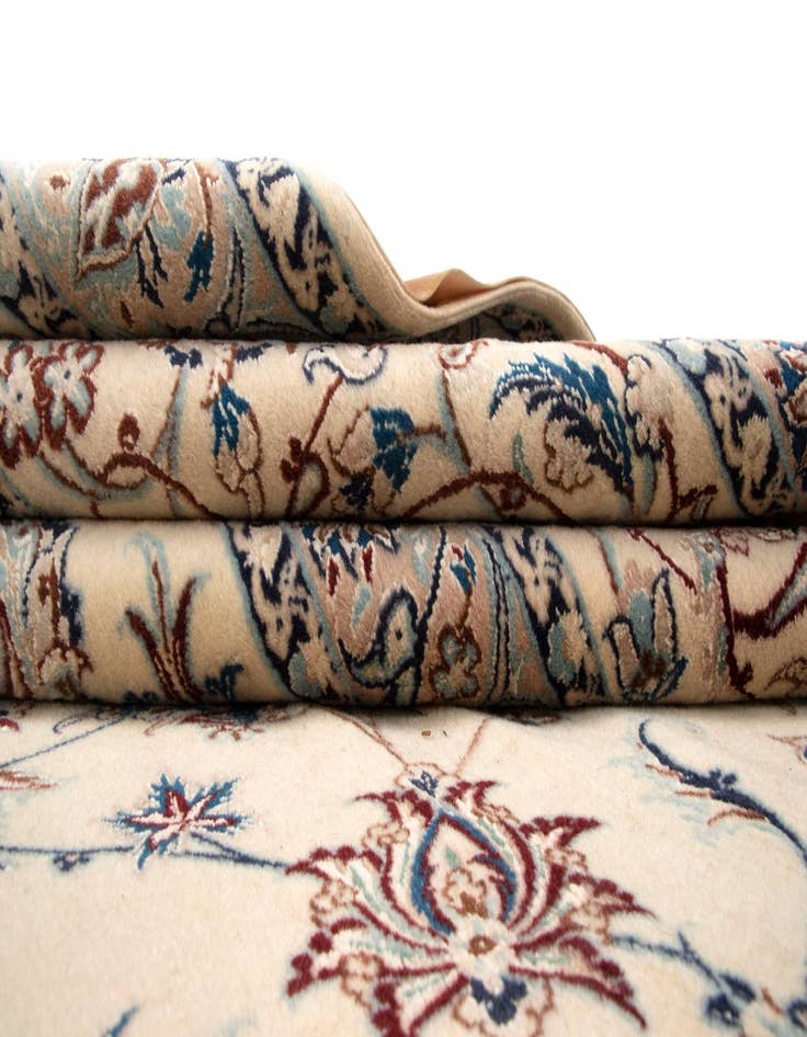 Detail image of 9' 11 x 13' 5 Nain Rug