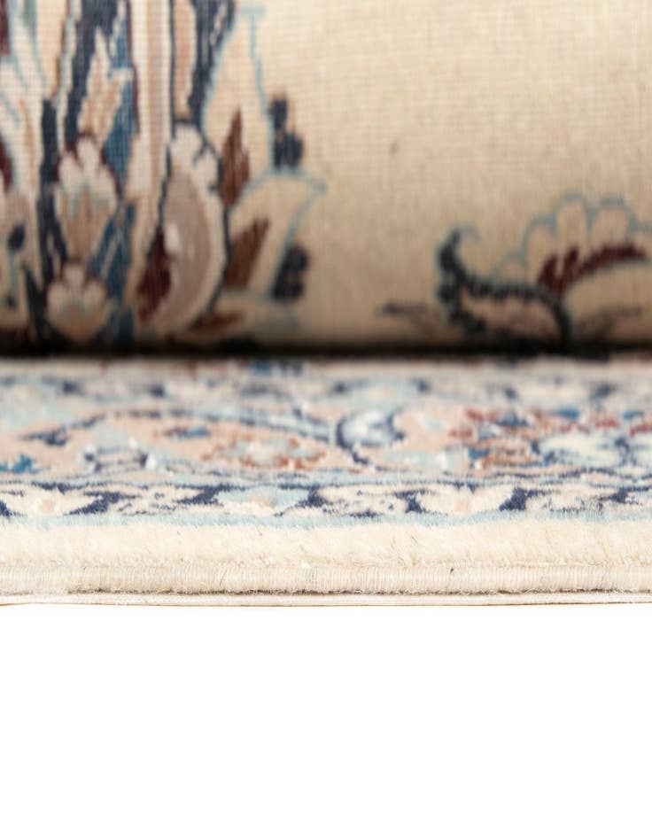 Detail image of 9' 11 x 13' 5 Nain Rug