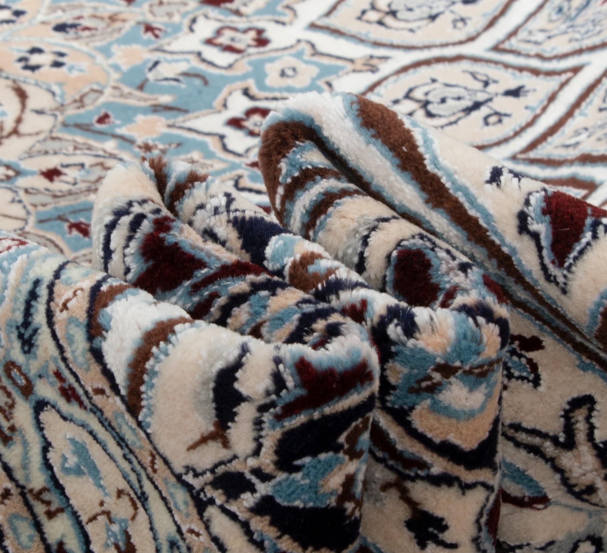 6' 9 x 9' 11 Hand Knotted Nain Persian Rug