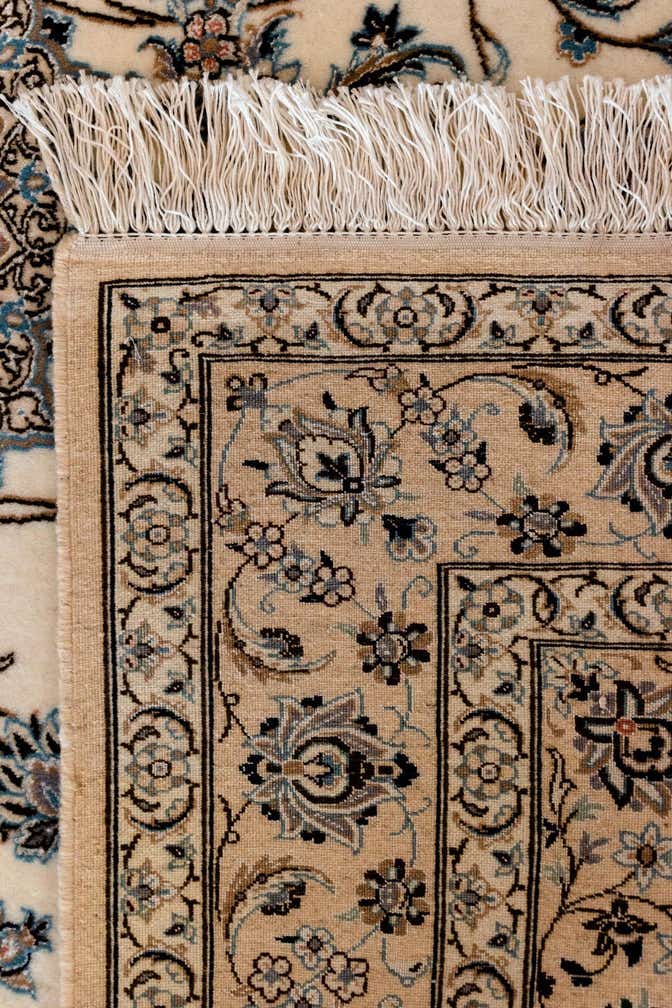 4' 1 x 6' Nain Rug