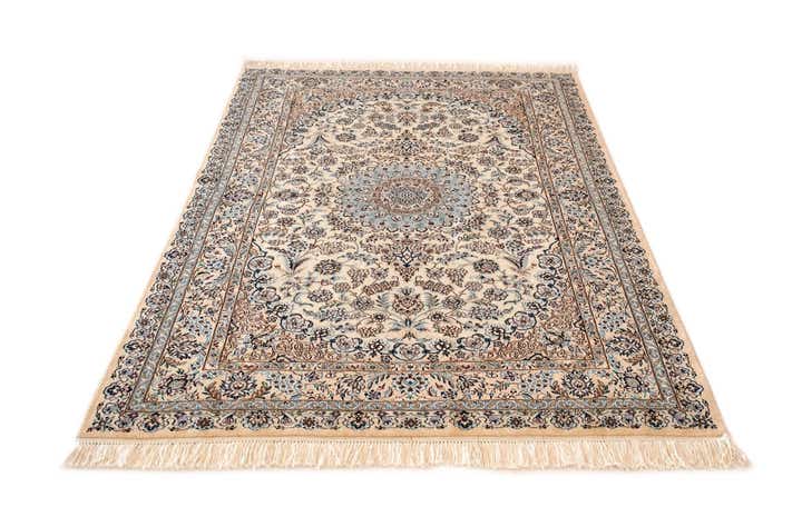 4' 2 x 6' Nain Rug