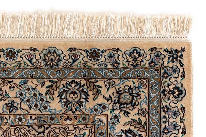 4' 2 x 6' Nain Rug