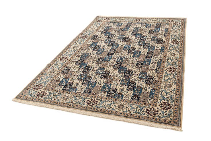 Detail image of 6' 7 x 9' 10 Hand Knotted Nain Rug