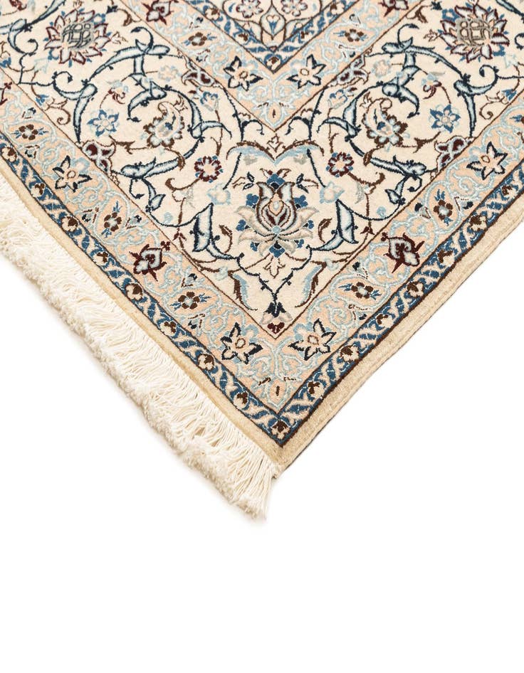 Detail image of 6' 9 x 10' 2  Hand Knotted Nain Rug