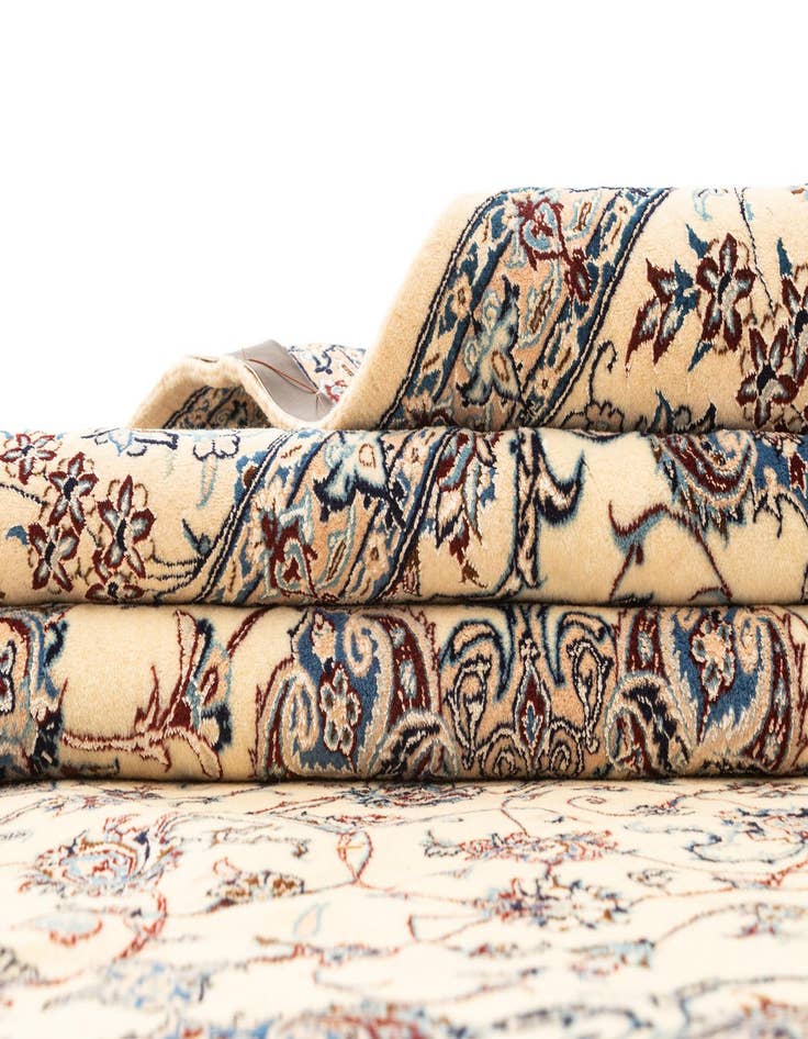 Detail image of 6' 8 x 10' 4  Hand Knotted Nain Rug