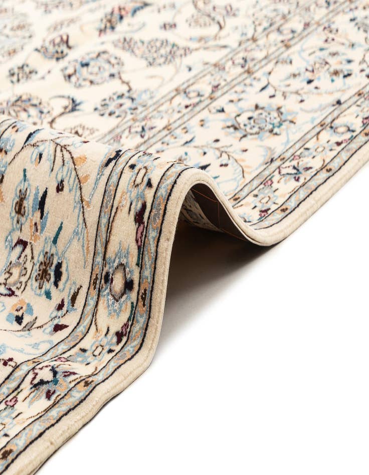 Detail image of 6' 9 x 10' 3 Hand Knotted Nain Rug