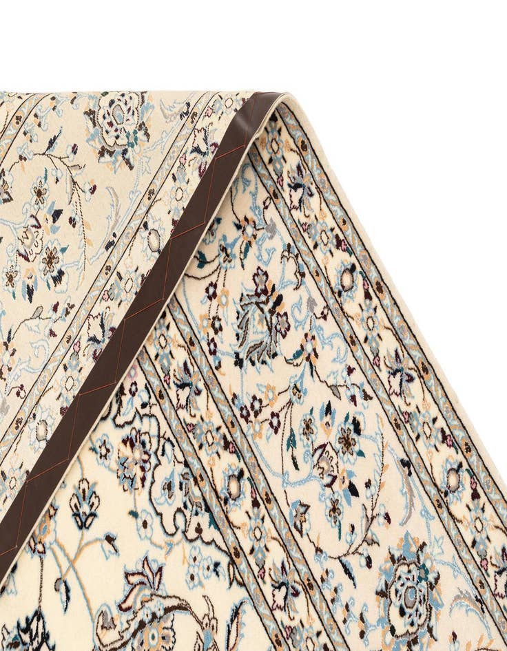 Detail image of 6' 9 x 10' 3 Hand Knotted Nain Rug