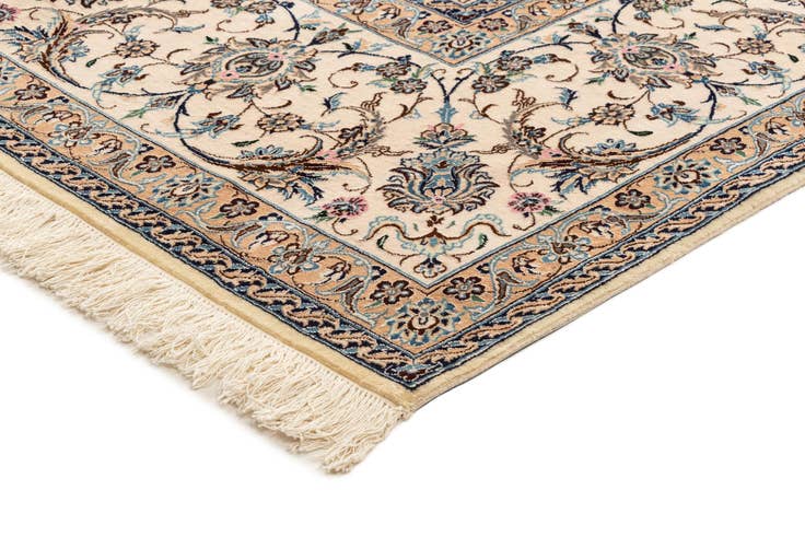 Detail image of 10' x 13' 4 Hand Knotted Nain Rug