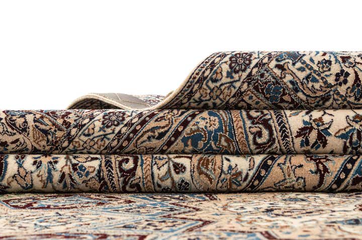 10' x 13' 4 Hand Knotted Nain Rug