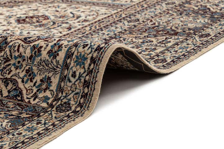 10' x 13' 4 Hand Knotted Nain Rug