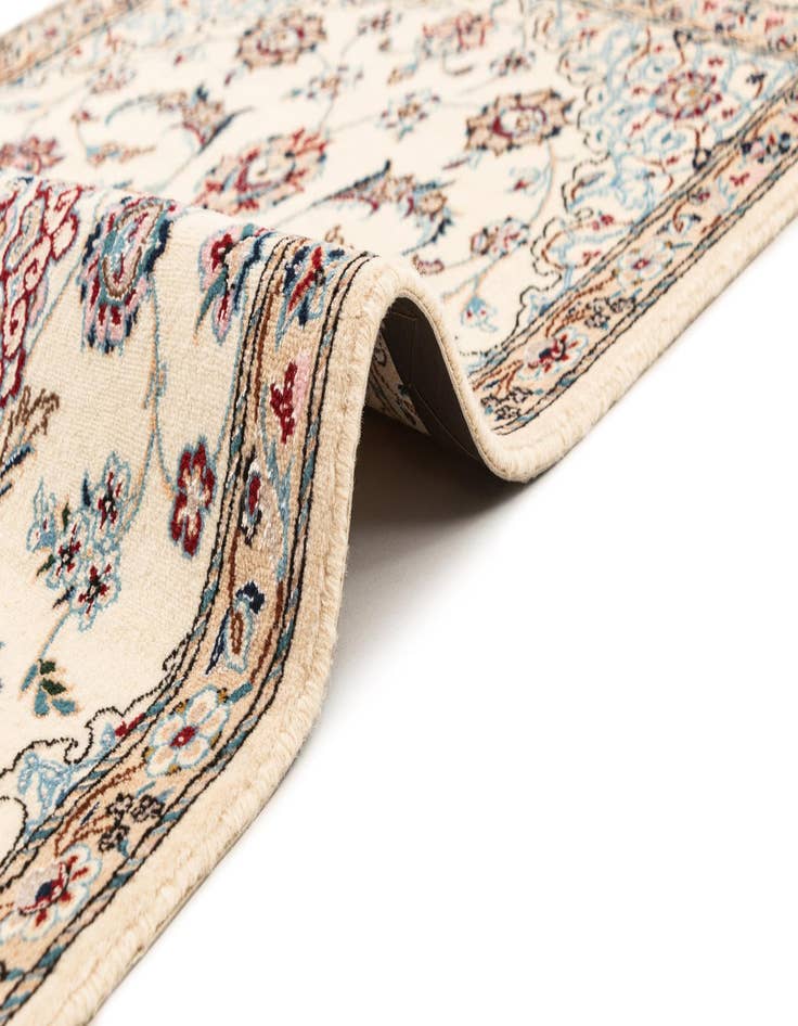 Detail image of 2' x 3' 5  Hand Knotted Nain Rug