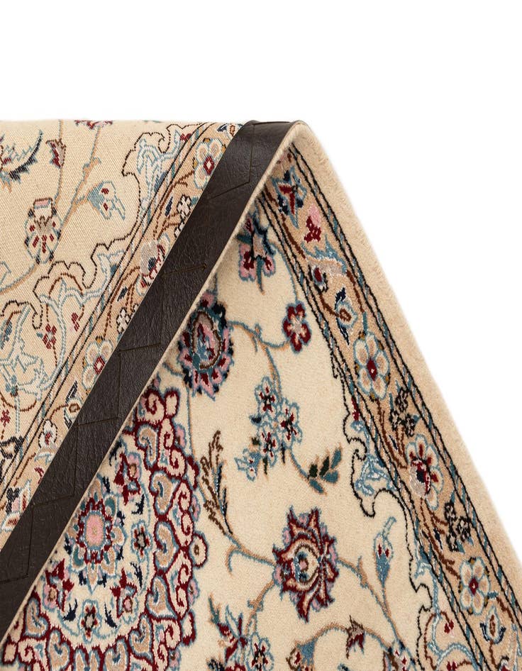 Detail image of 2' x 3' 5  Hand Knotted Nain Rug